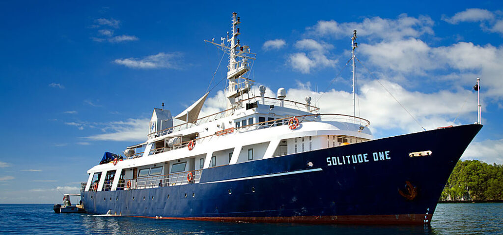 Solitude One Glowing 786 opt