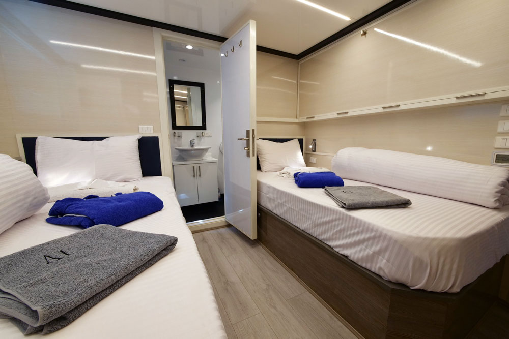 8-mybluestorm-onboard